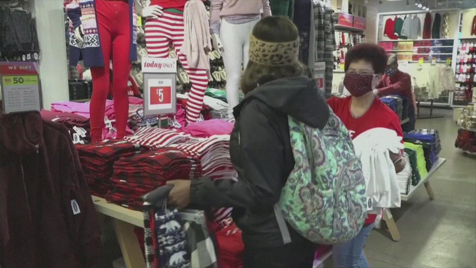 Experts give tips on what you can do to save during and after the holiday season.