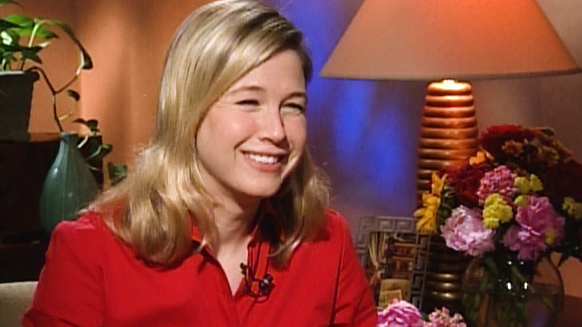 Renée Zellweger talks about working with Jim Carrey, bringing heart to comedy, and filming chaotic scenes.