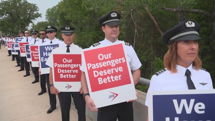 American Airlines pilots protest heavy scheduling, low staffing