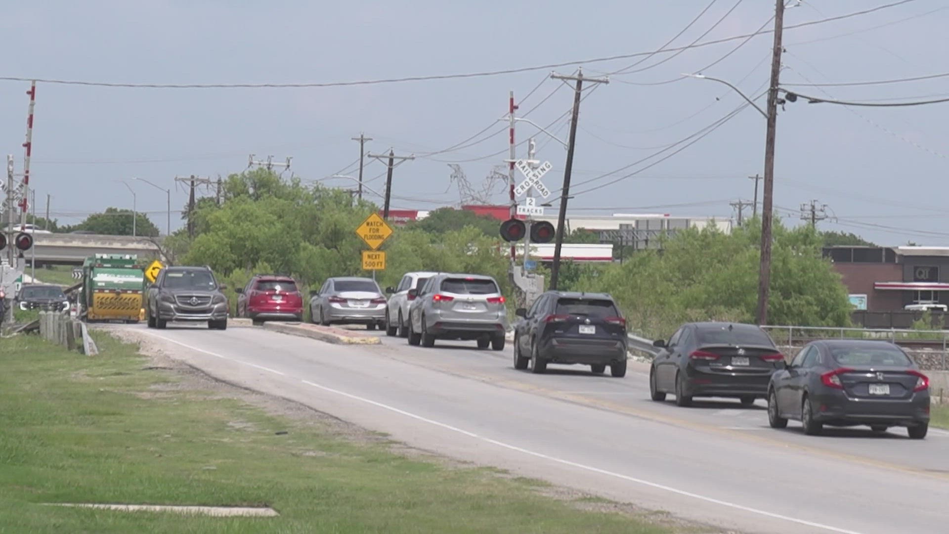The federal government will pay for most of the bridge's construction, which should begin in 2026. Almost 18,000 cars cross the northern Fort Worth tracks each day.