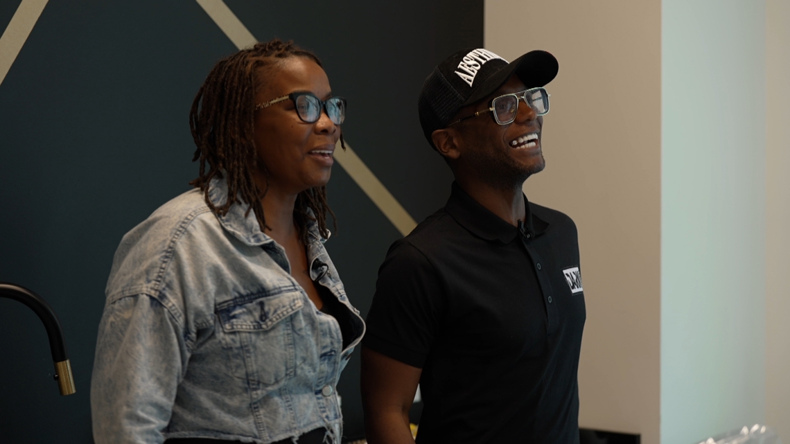 Rapping dentist Dr. Rose transforms smiles and lives at DFW’s free dental event