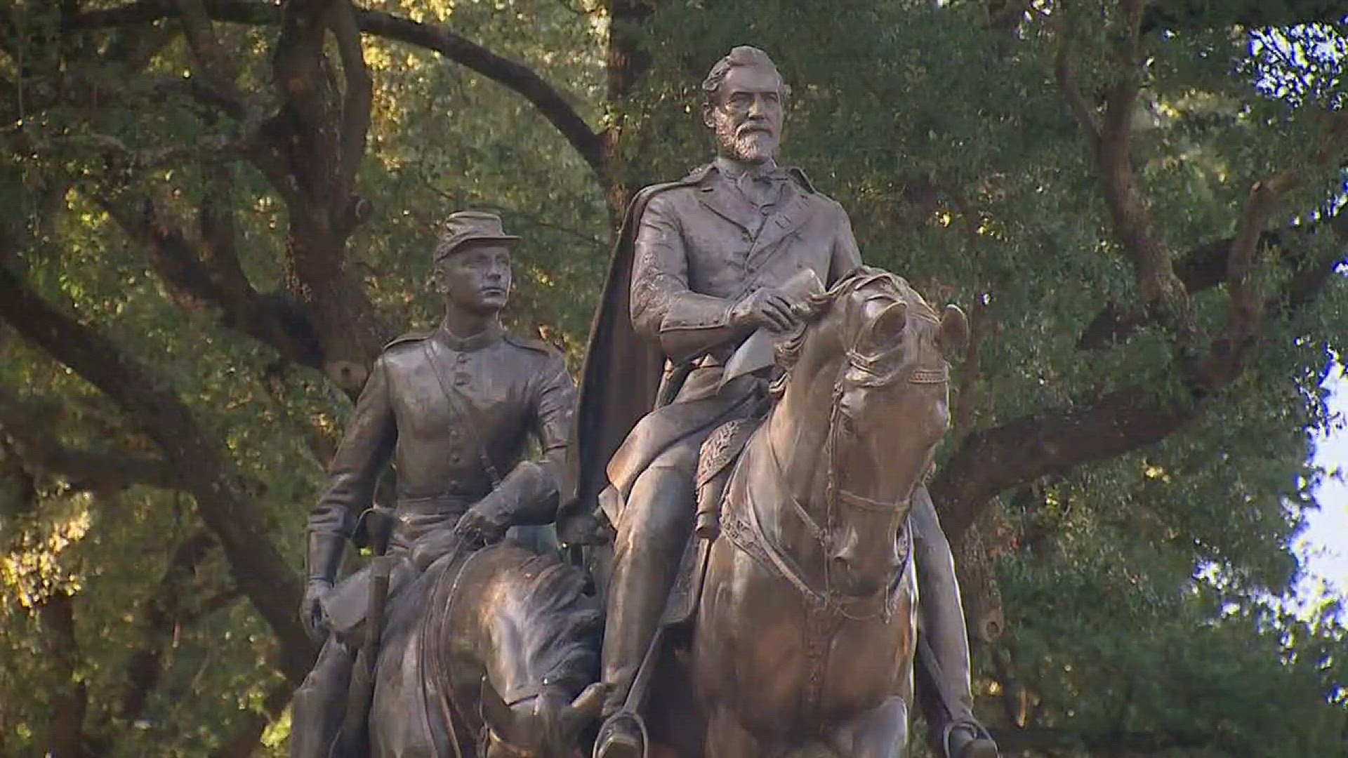 Dallas mayor calls for Confederate monument task force