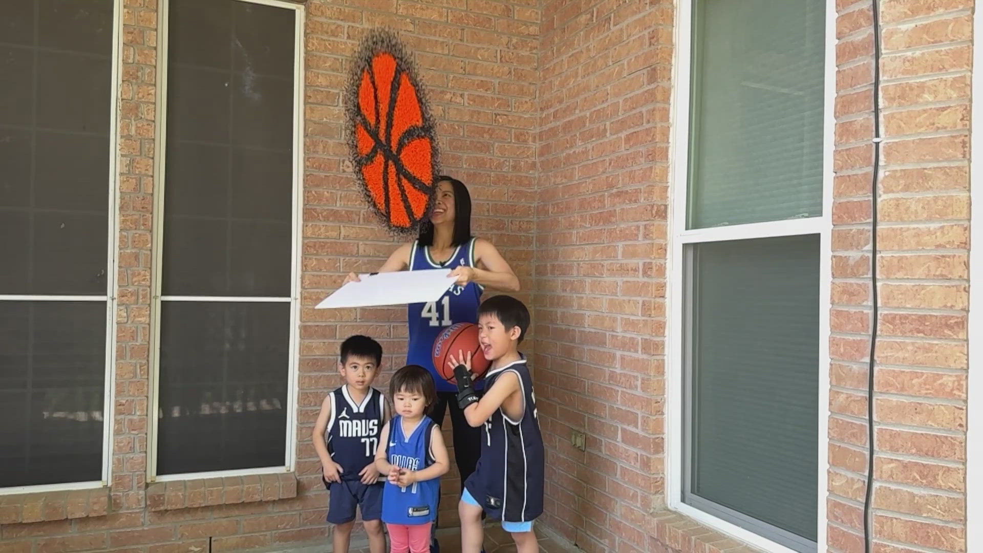 Alissa Teo, a Flower Mound mom and artist, is a lifelong Dallas Mavericks fan. She shares that love with her 3.5 million social media followers.