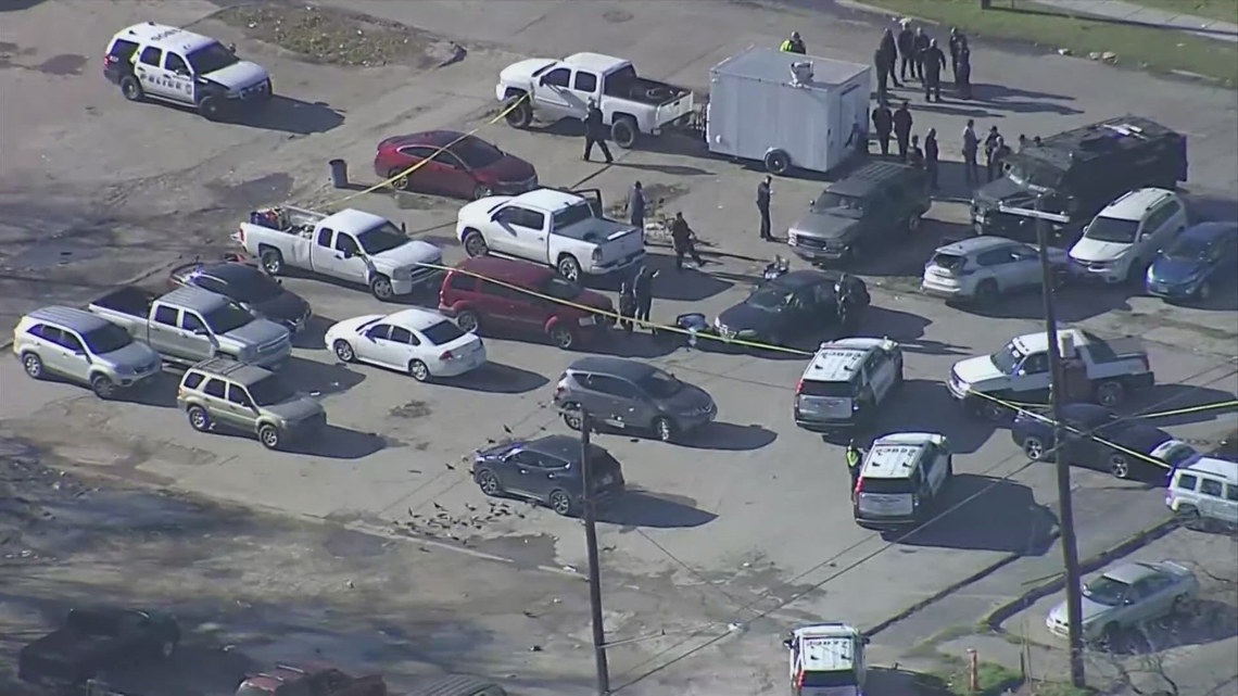 Man dead after leading police on chase, firing at officers before ...