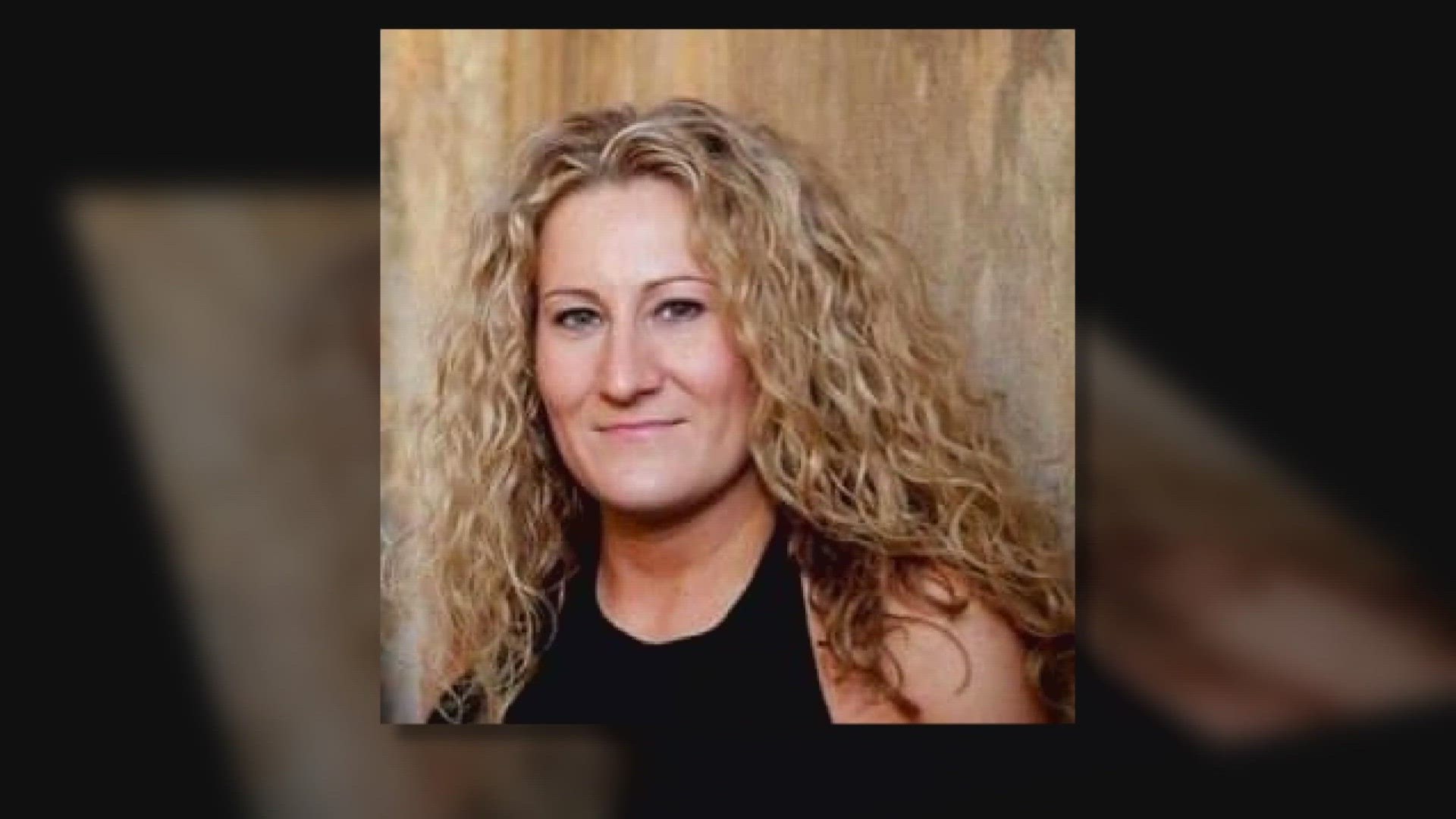 Officers found 46-year-old Kimberly Knapp, an attorney with an office in Fort Worth, on a bed in the Saginaw home with a gunshot wound to her chest.