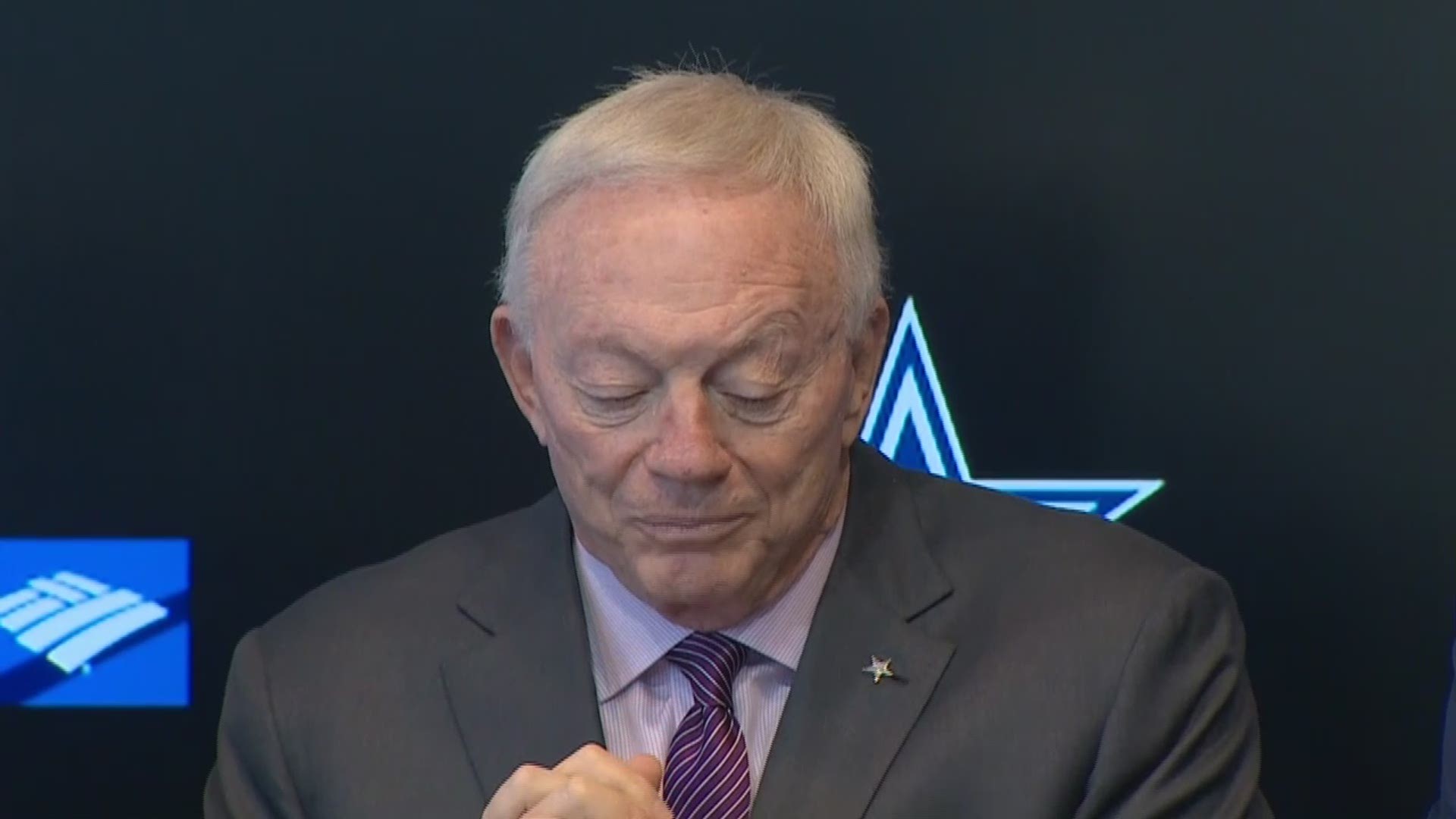 Jerry Jones Sad