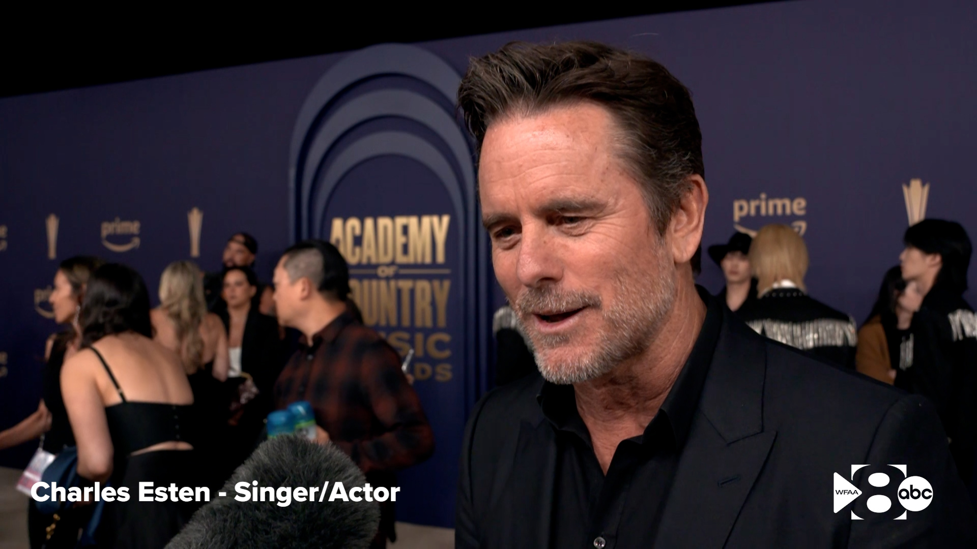 'Nashville' actor & musician Charles Esten talks to WFAA before heading into the Academy of Country Music Awards. 'Schitts Creek' star Noah Reid presented at ACM.