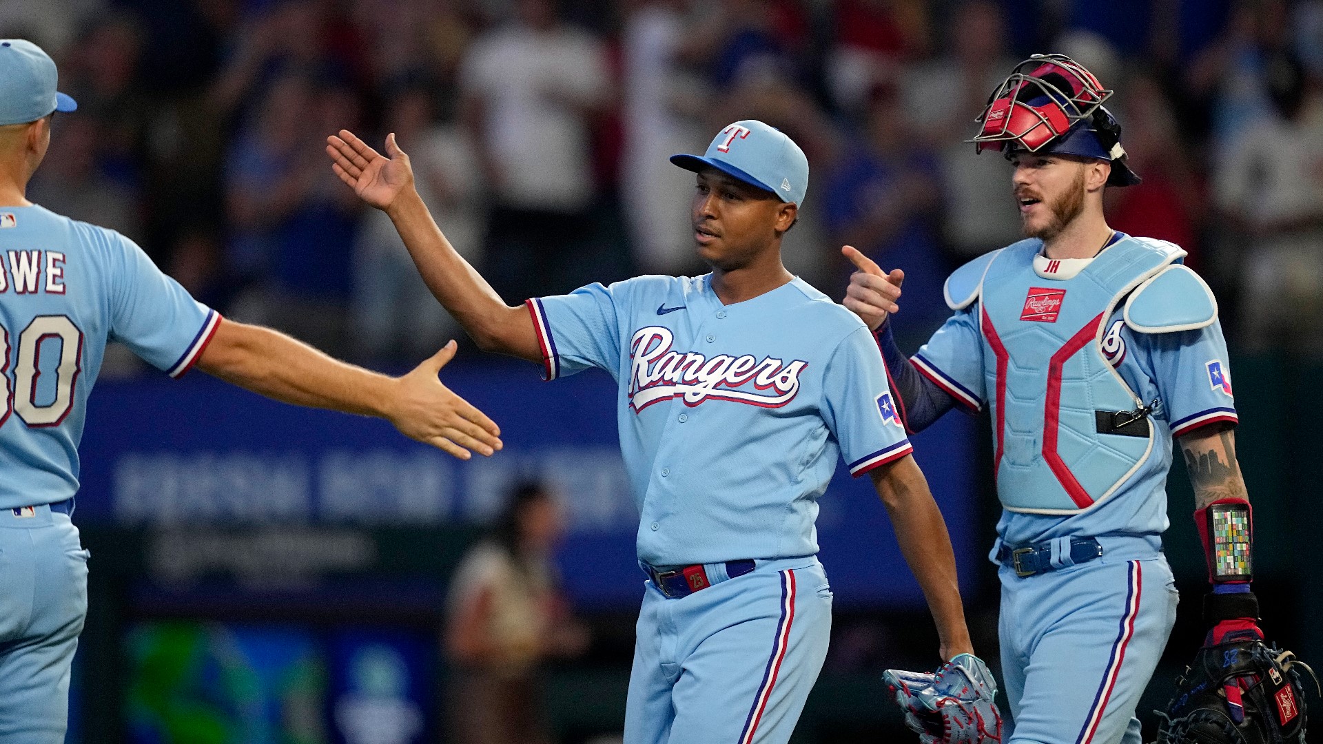 Texas Rangers reclaim AL West lead with sweep of Seattle Mariners