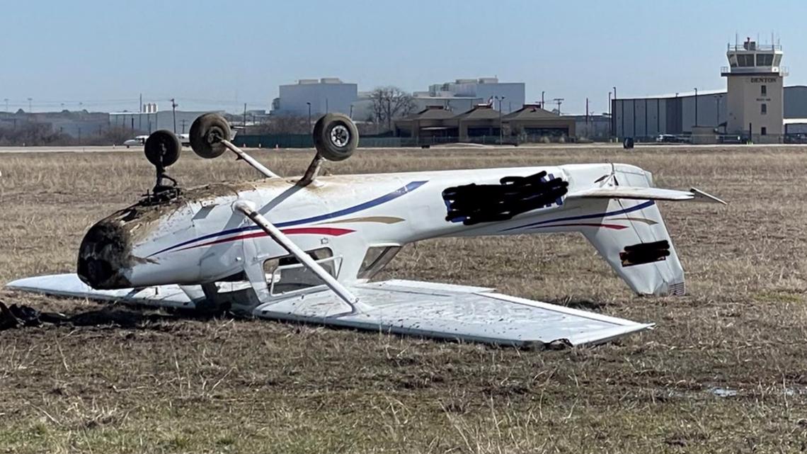 Upside down plane at Denton, Texas airport | wfaa.com