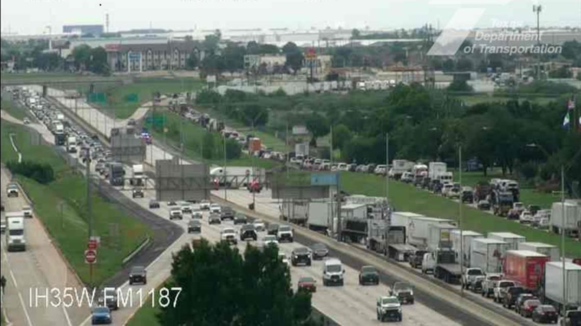Cleanup underway after oil tanker crash in West Plano | wfaa.com