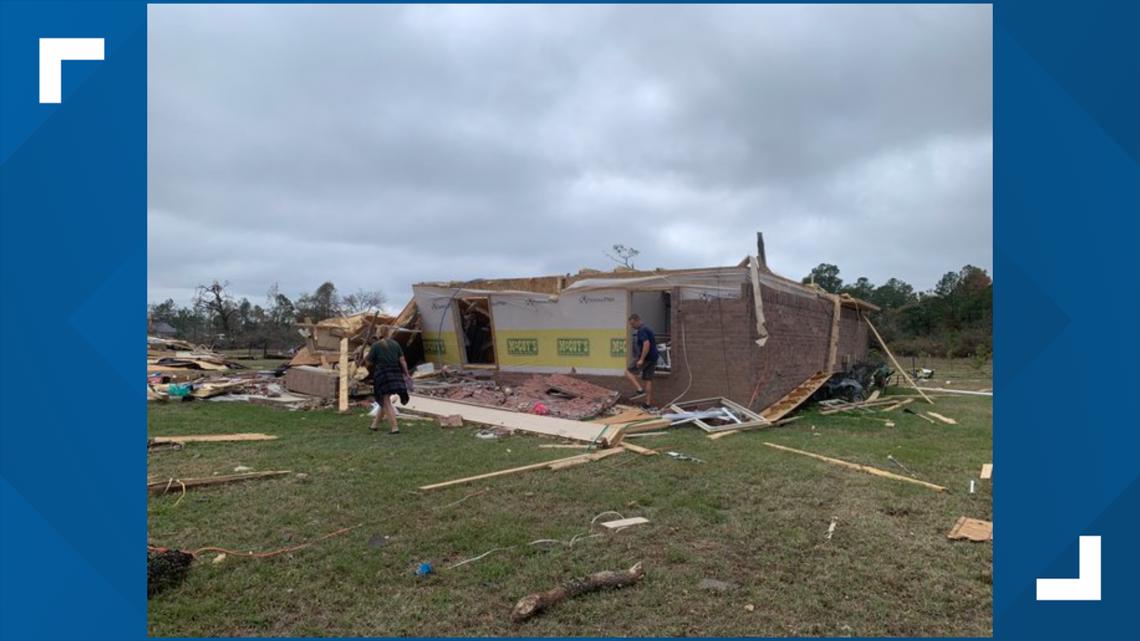 Lamar County, Texas tornado North Texans surveying damage