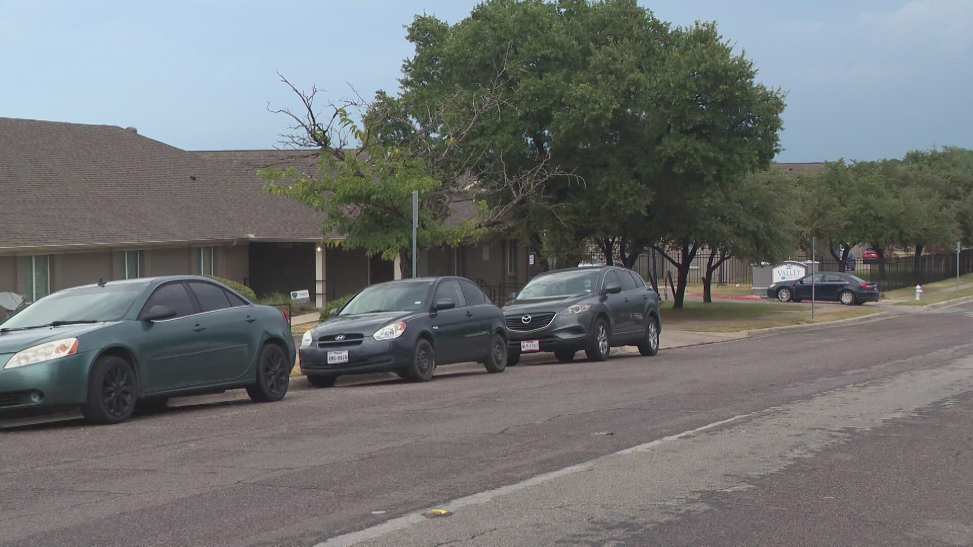 Fatal shootings leave two people dead in Fort Worth | wfaa.com