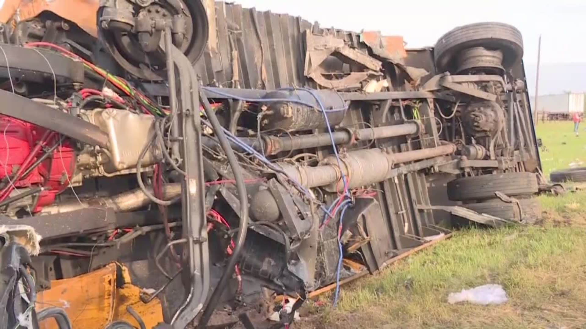 Track coach among 2 killed, 18 students injured in East Texas crash ...