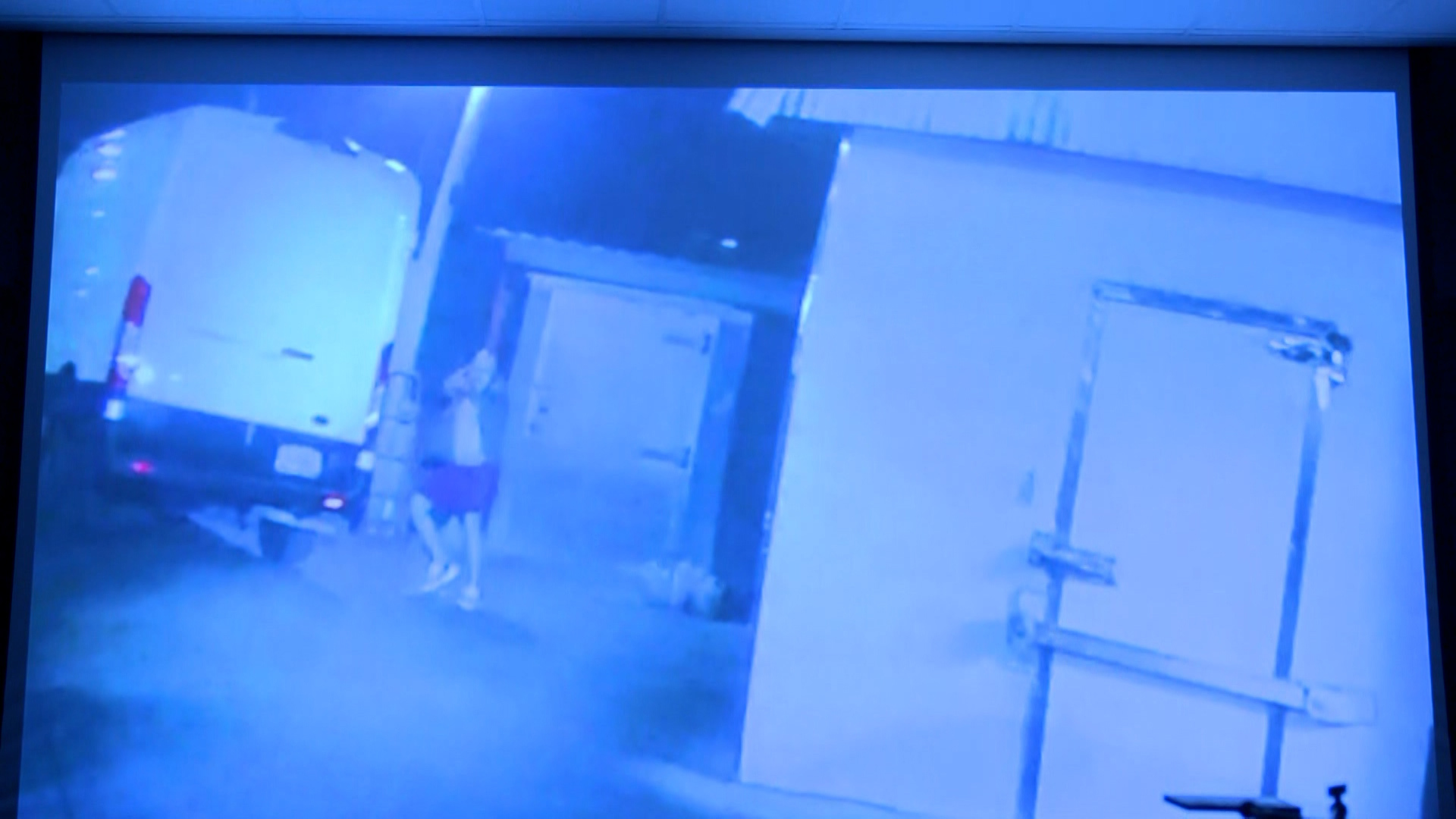 Body cam footage released of Fort Worth police unknowingly shooting at ...