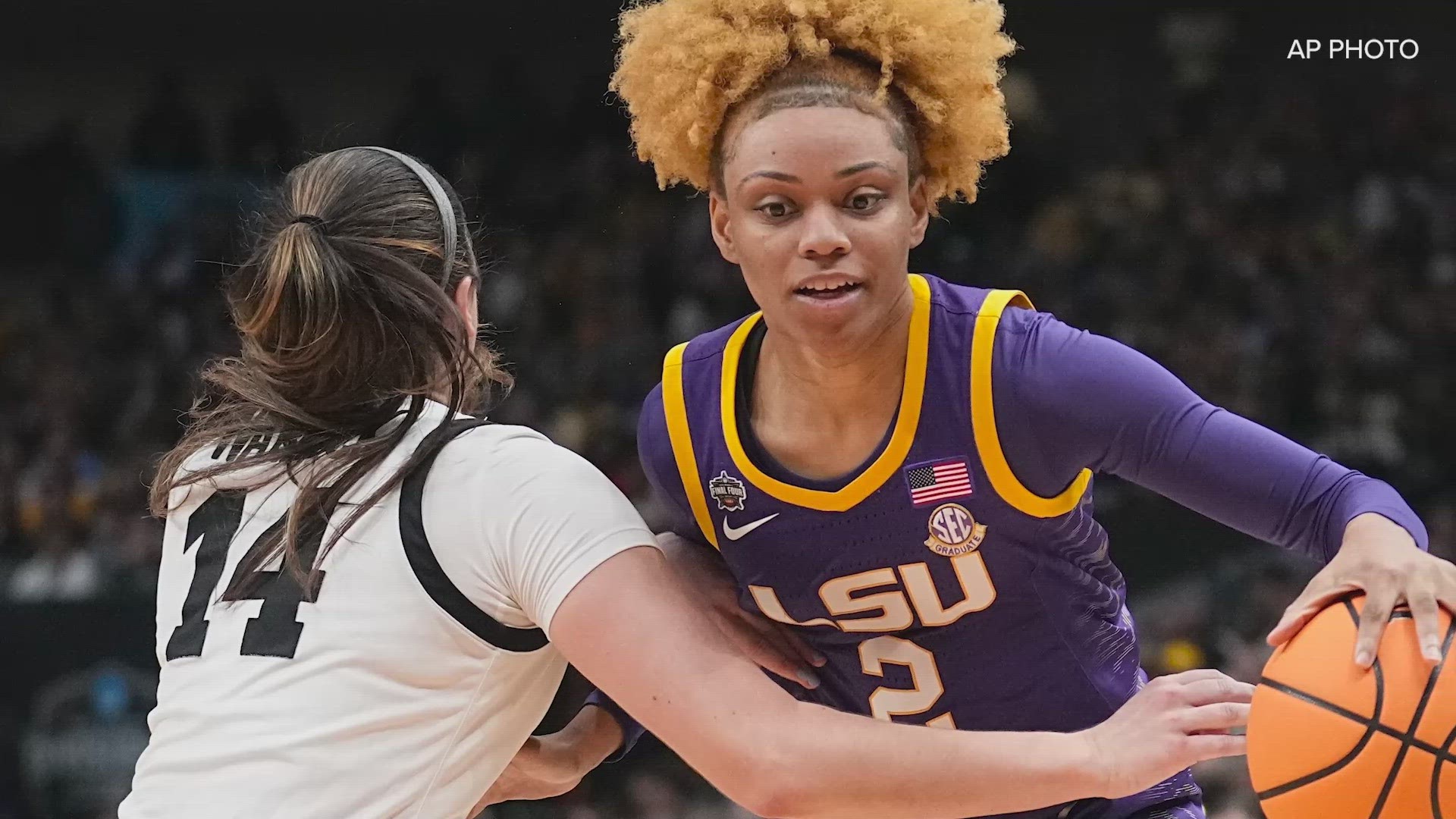 LSU women's basketball Jasmine Carson first half points