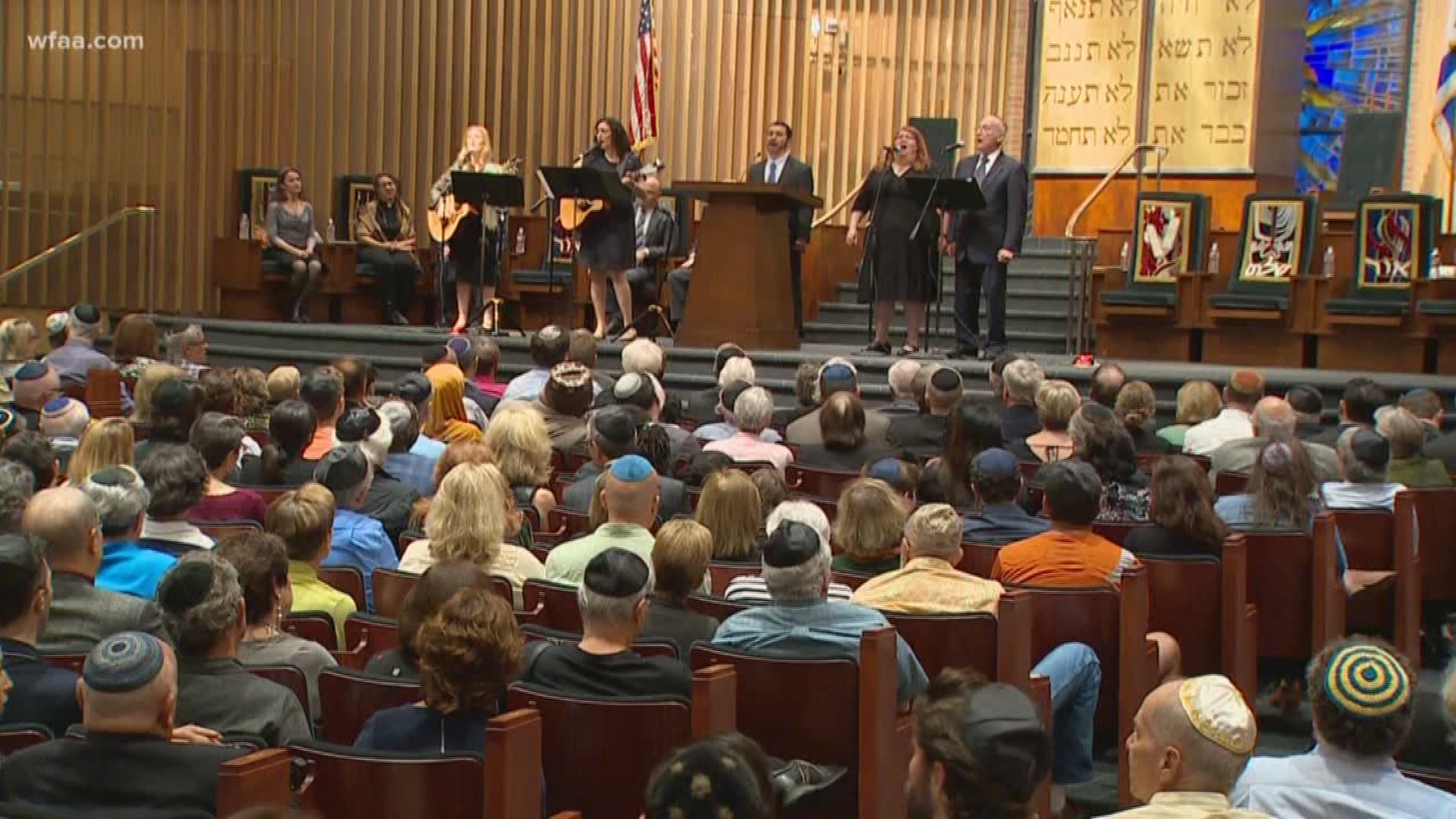 More than 700 people showed up for a vigil at Congregation Shearith Israel, to support the Jewish community of Pittsburgh and beyond