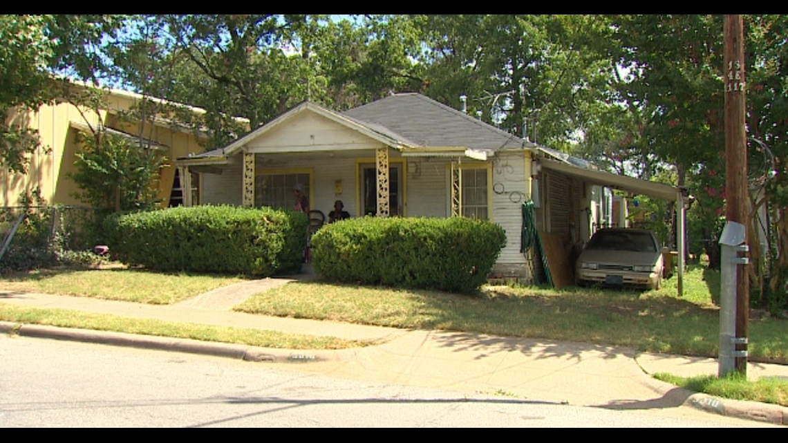 Community repairs a South Dallas resident's home after storms | wfaa.com