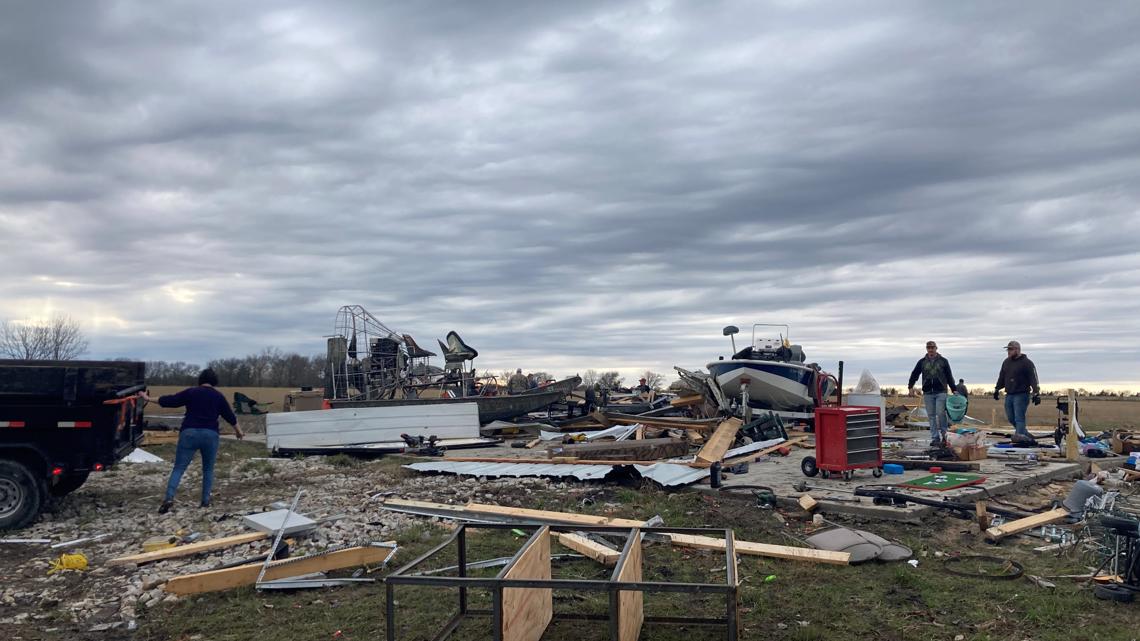 Blue Ridge tornado damage doesn't break bond of family | wfaa.com