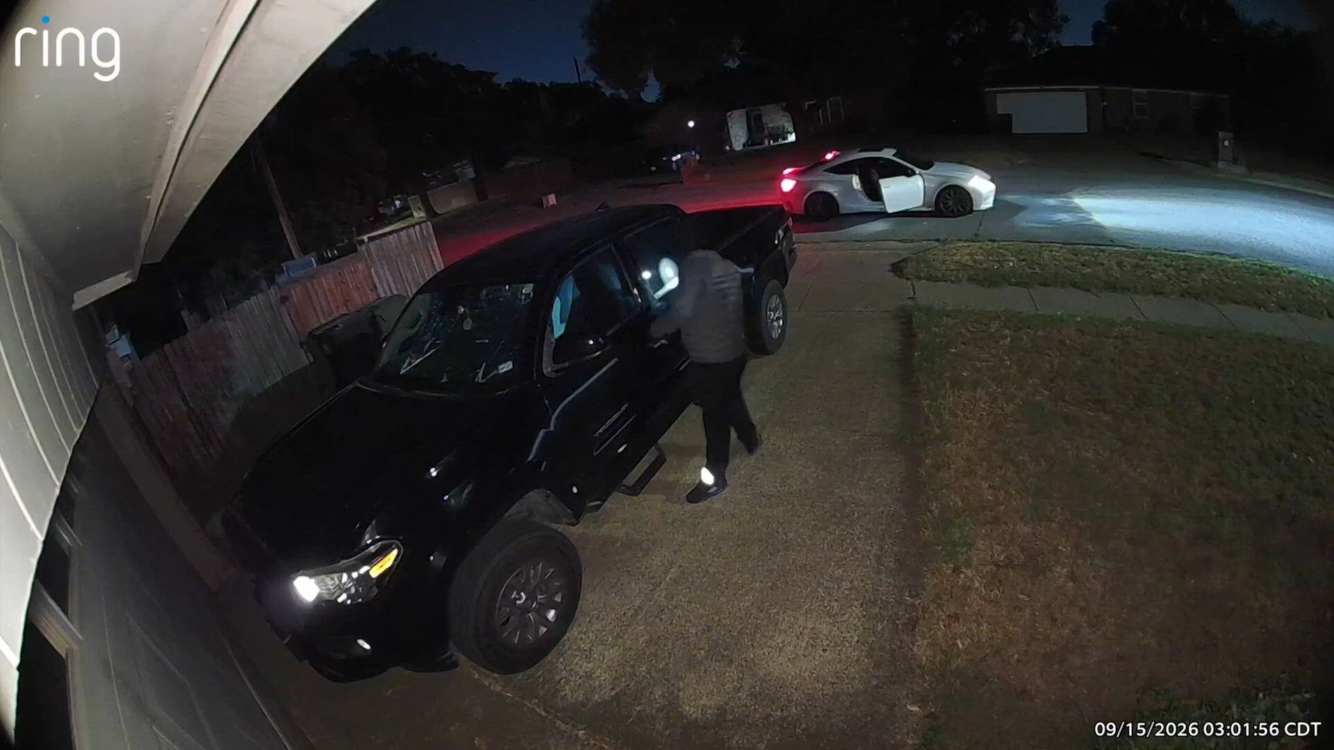Arlington families say thieves used tech device to steal cars, disable Wi-Fi