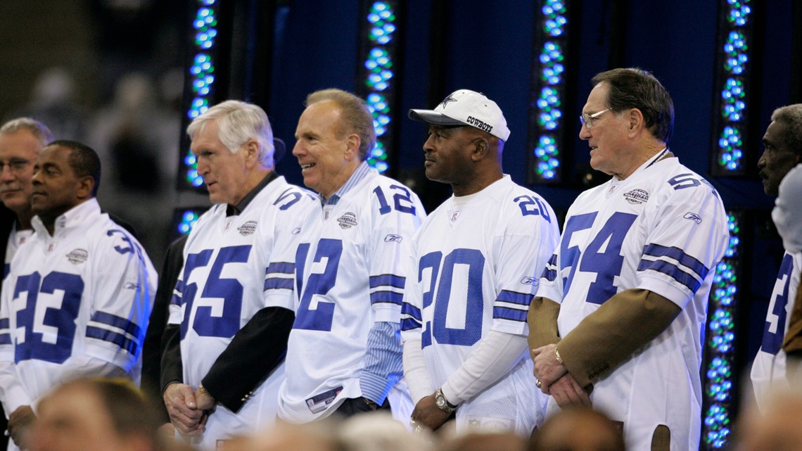 Why don't the Cowboys retire the jersey numbers of their legends
