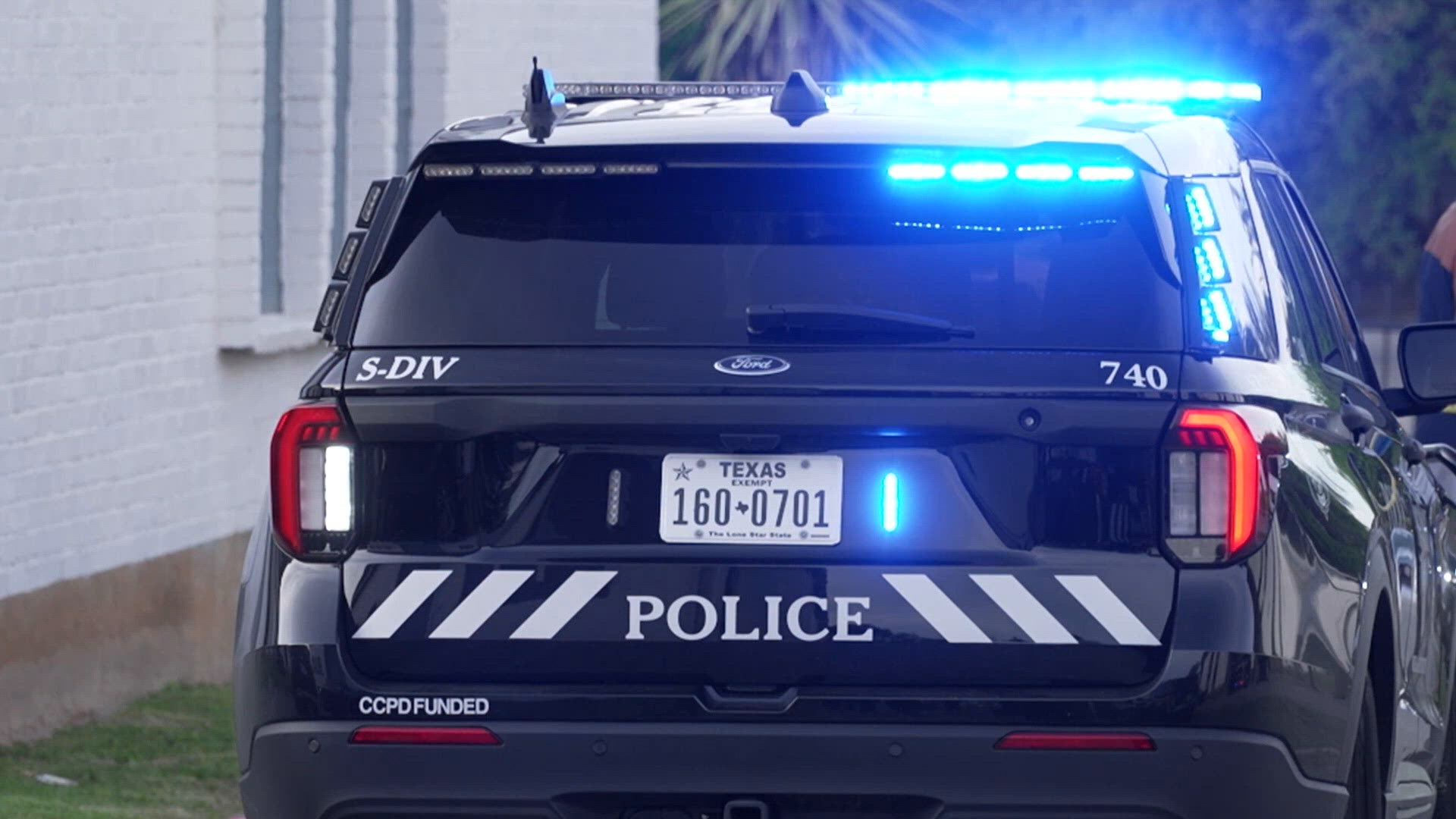 16-year-old boy arrested after shooting another 16-year-old boy in ...