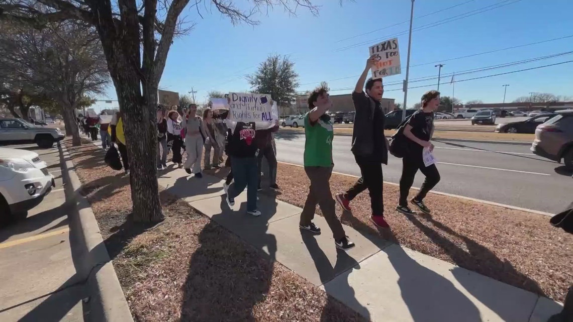More North Texas students stge walkouts against ICE enforcement | wfaa.com