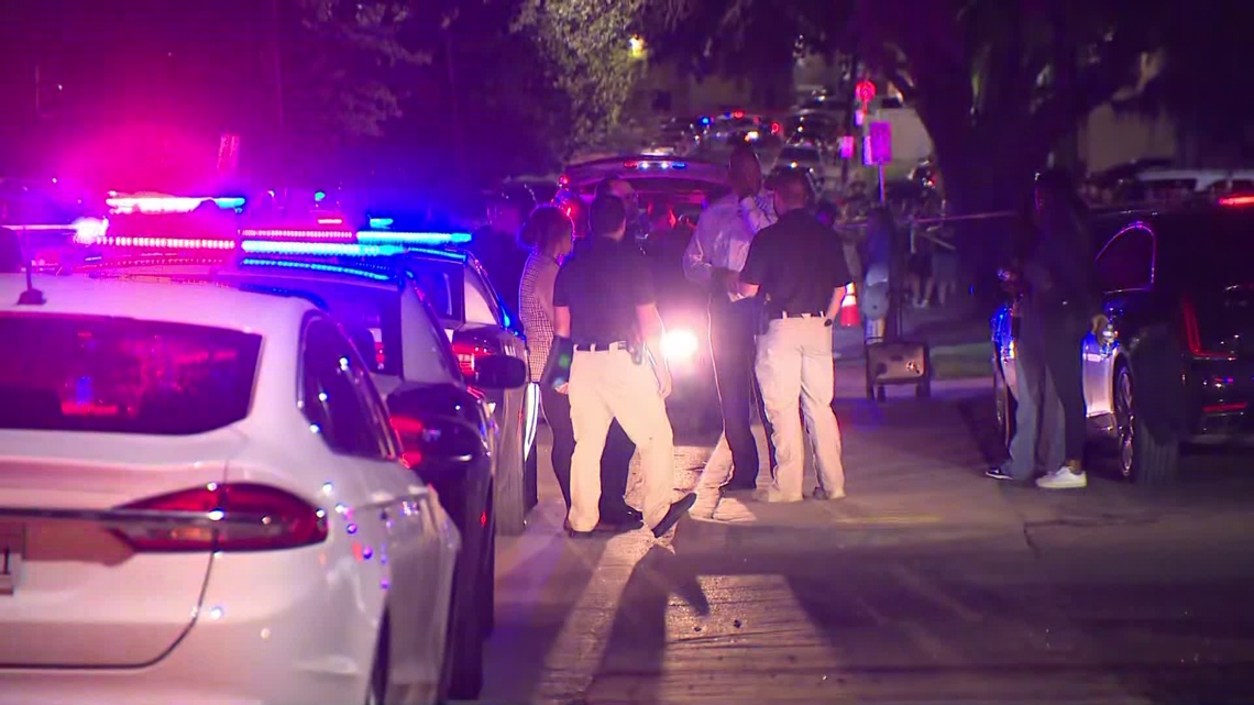 Dallas, TX | Police shoot, kill man trying to break into homes | wfaa.com