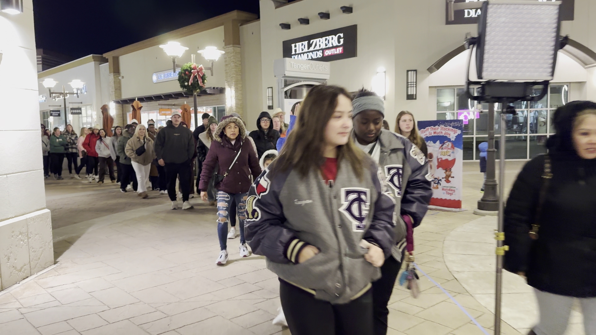 Frigid temperatures didn't keep Black Friday shoppers away in Fort Worth.