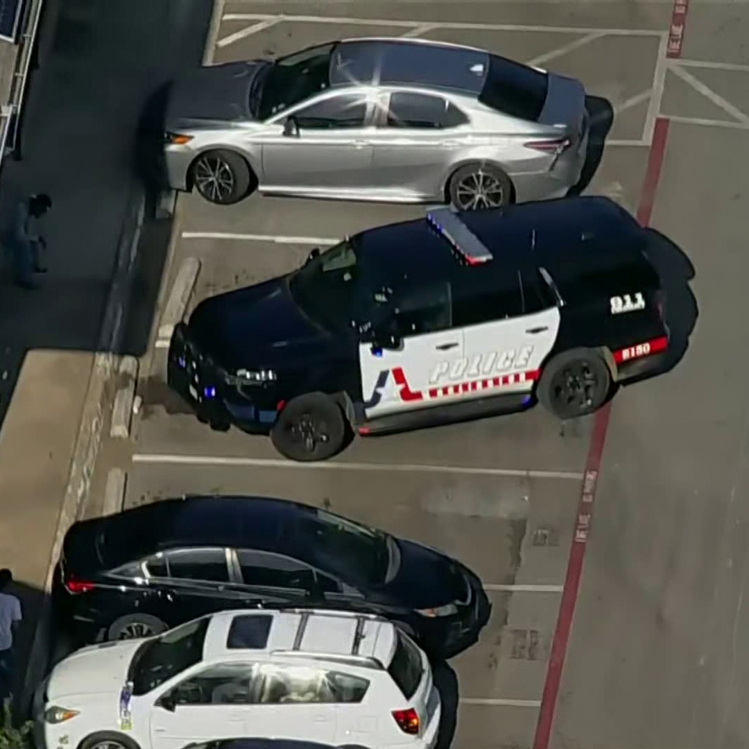 Arlington PD: Two men shot and killed outside apartment building | wfaa.com