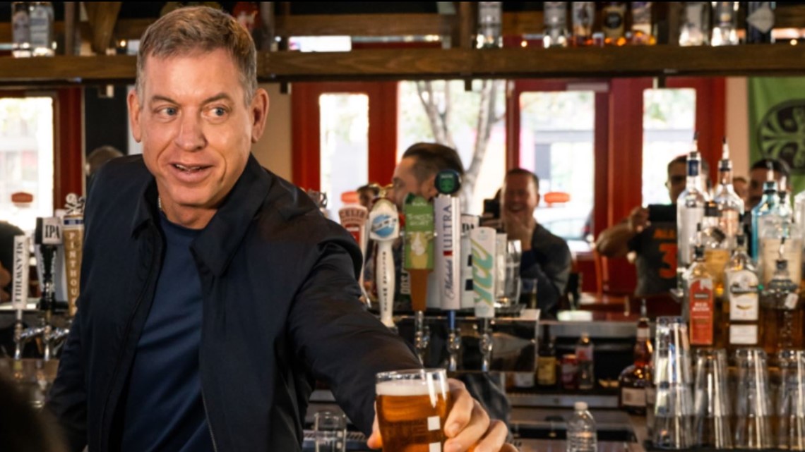 Troy Aikman launches light beer company EIGHT