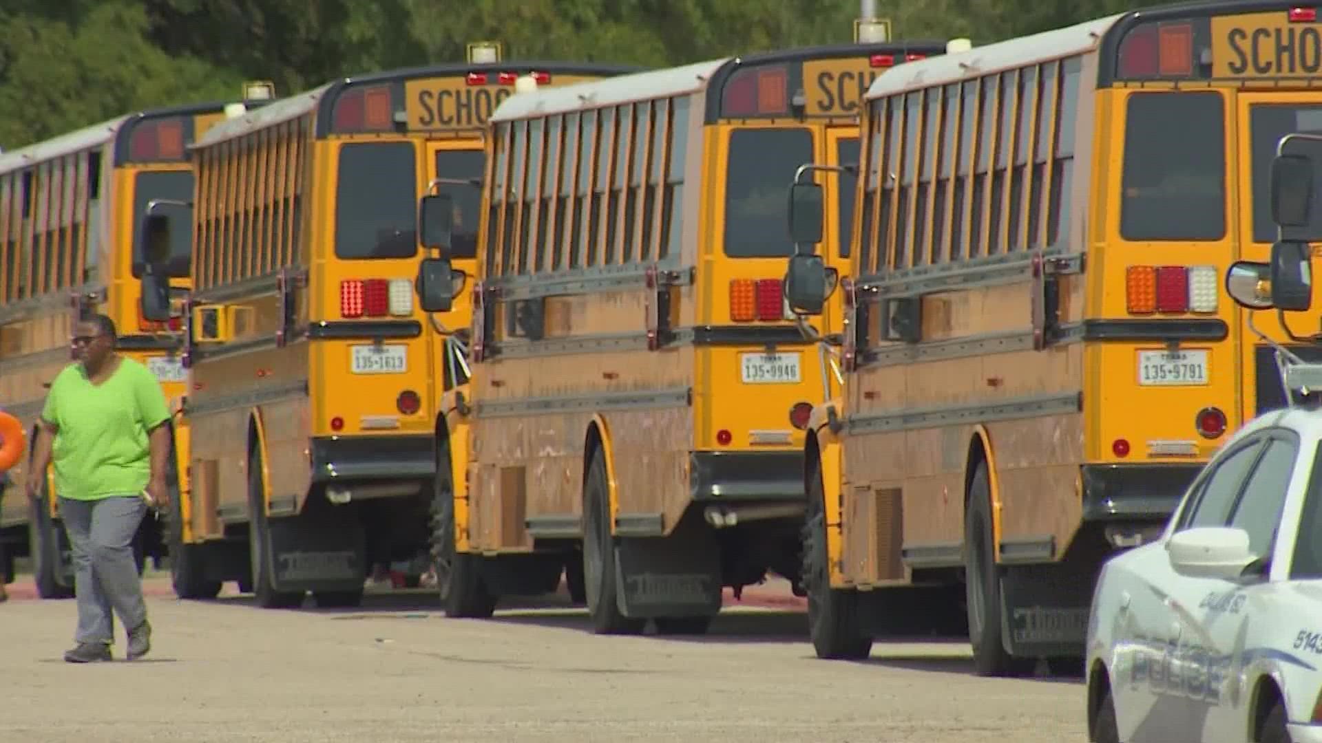 Several North Texas school districts closed due to surging COVID-19 cases and are getting ready to open after the three-day weekend.