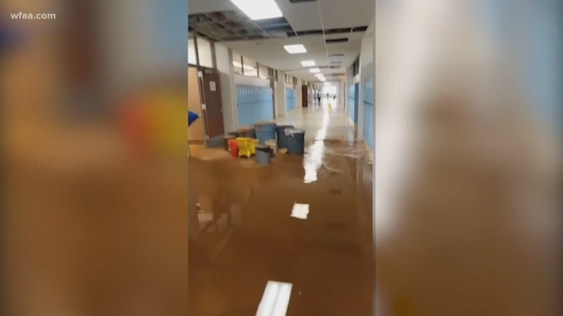 Rain leaks through Dallas school roof