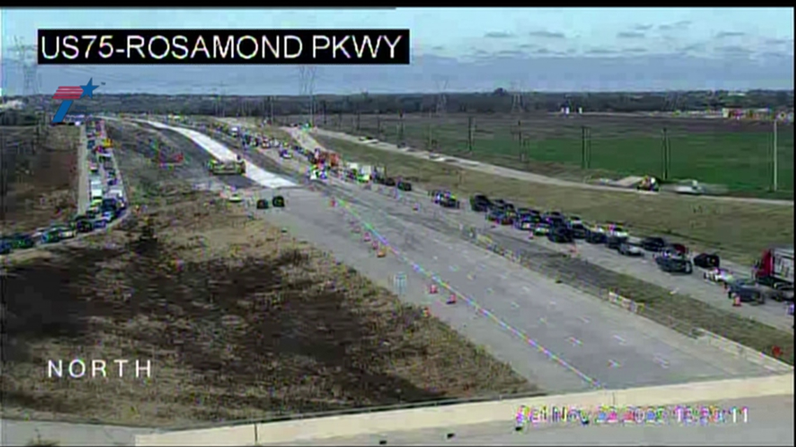 Crash on U.S. 75 in Anna in Collin County causing backup