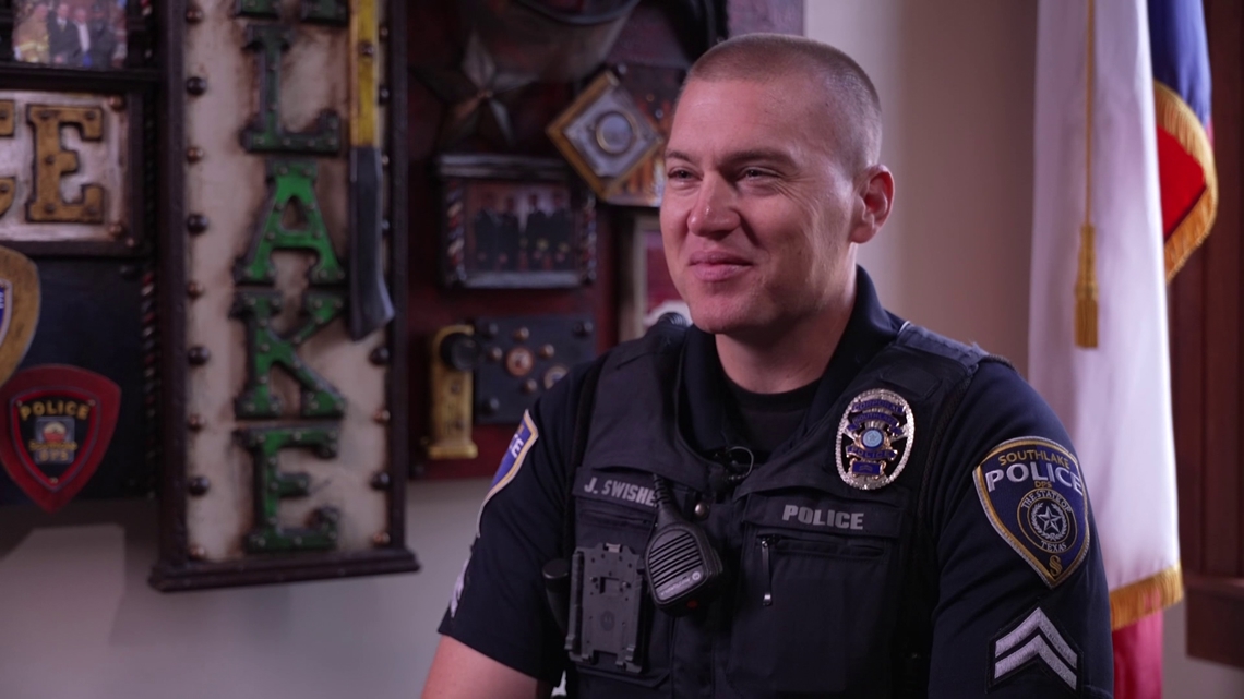 Southlake police corporal recounts rescuing driver from burning car