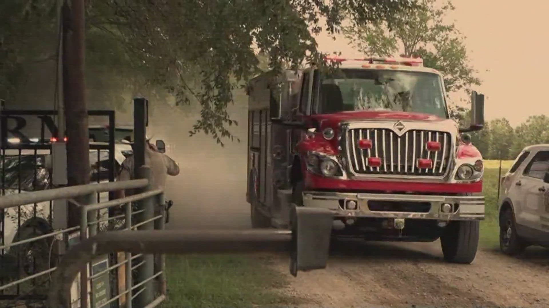 Officials: 1 dead, 4 injured in East Texas fireworks explosion | wfaa.com