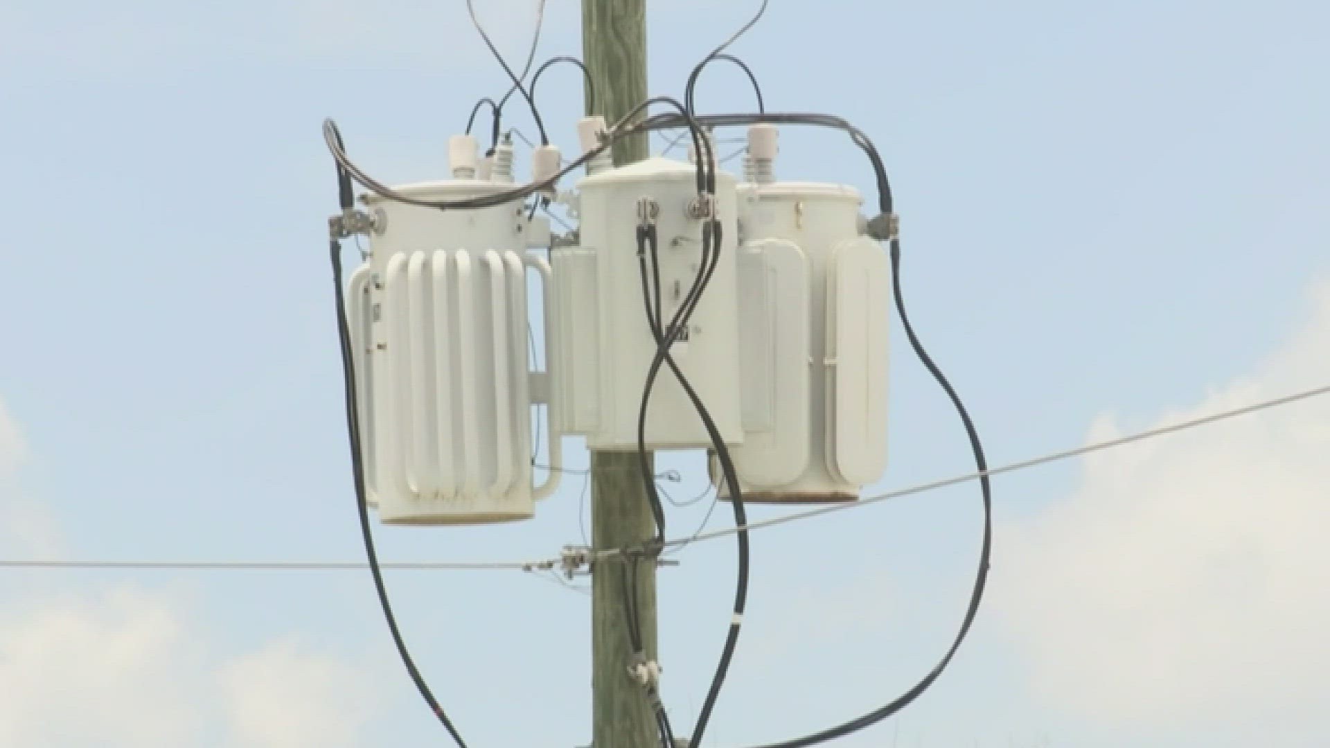 Experts warn of power troubles due to transformer shortage | wfaa.com