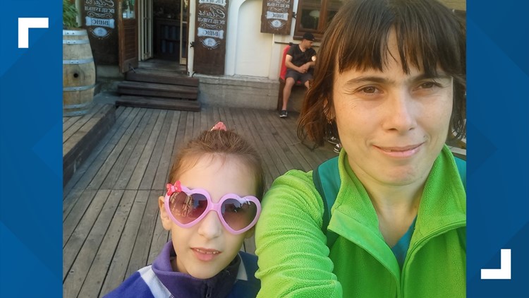 A Ukrainian mom shares the heartbreaking question her 8-year-old is asking about the Russian invasion of their country