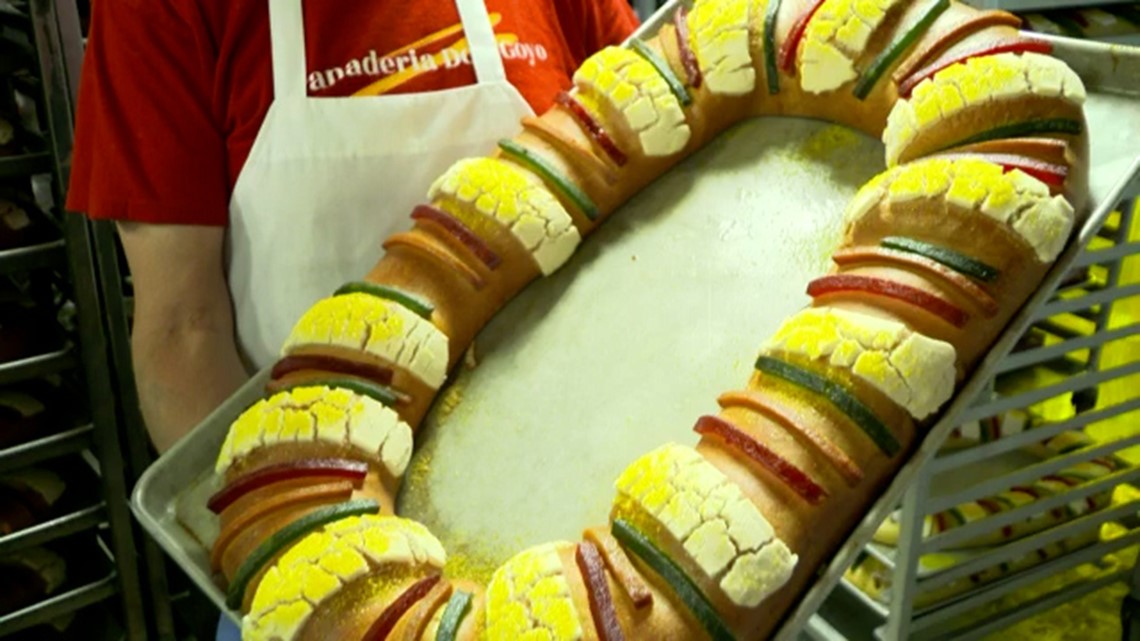 Fort Worth panadería baking for Three Kings Day - Vimarsana News