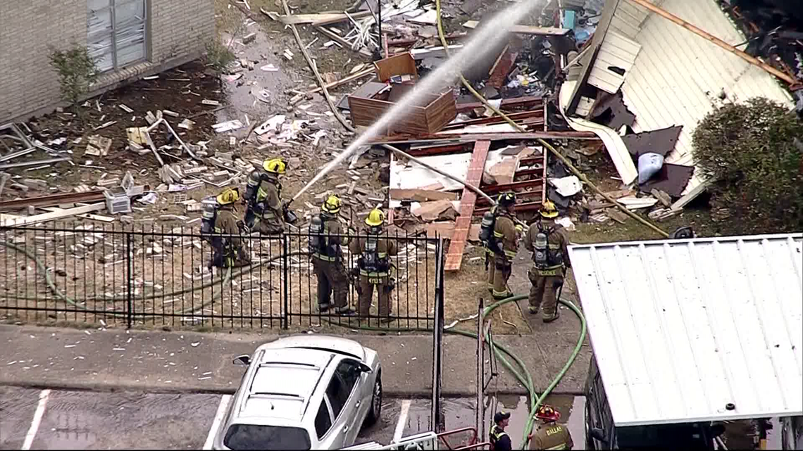 Dallas apartment explosion: Residents describe moments after - Vimarsana News