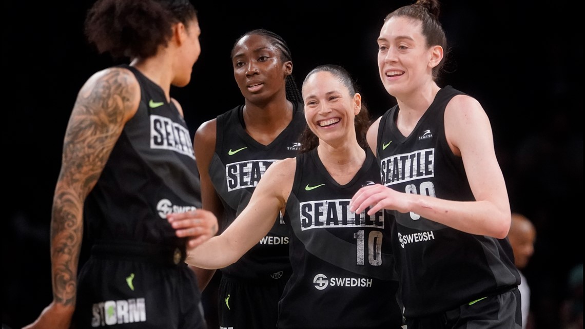 WNBA Players Wear Brittney Griner Jerseys in Second Half of All-Star Game –  NBC10 Philadelphia