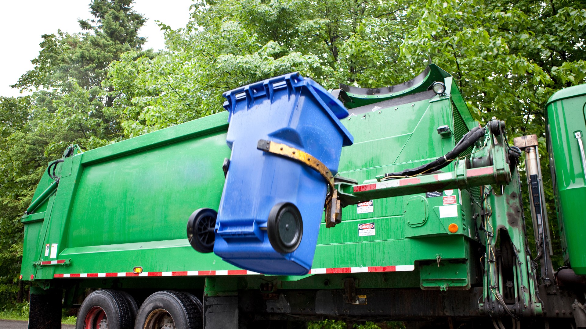 dallas-trash-schedule-change-times-for-christmas-new-year-s-wfaa