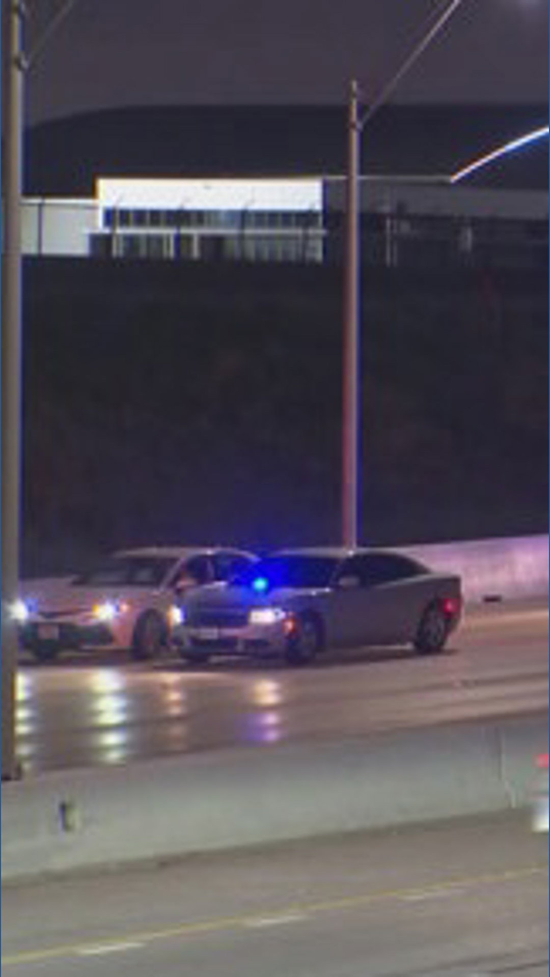 Traffic Alert: Crash that sent a vehicle off the highway shuts down US ...