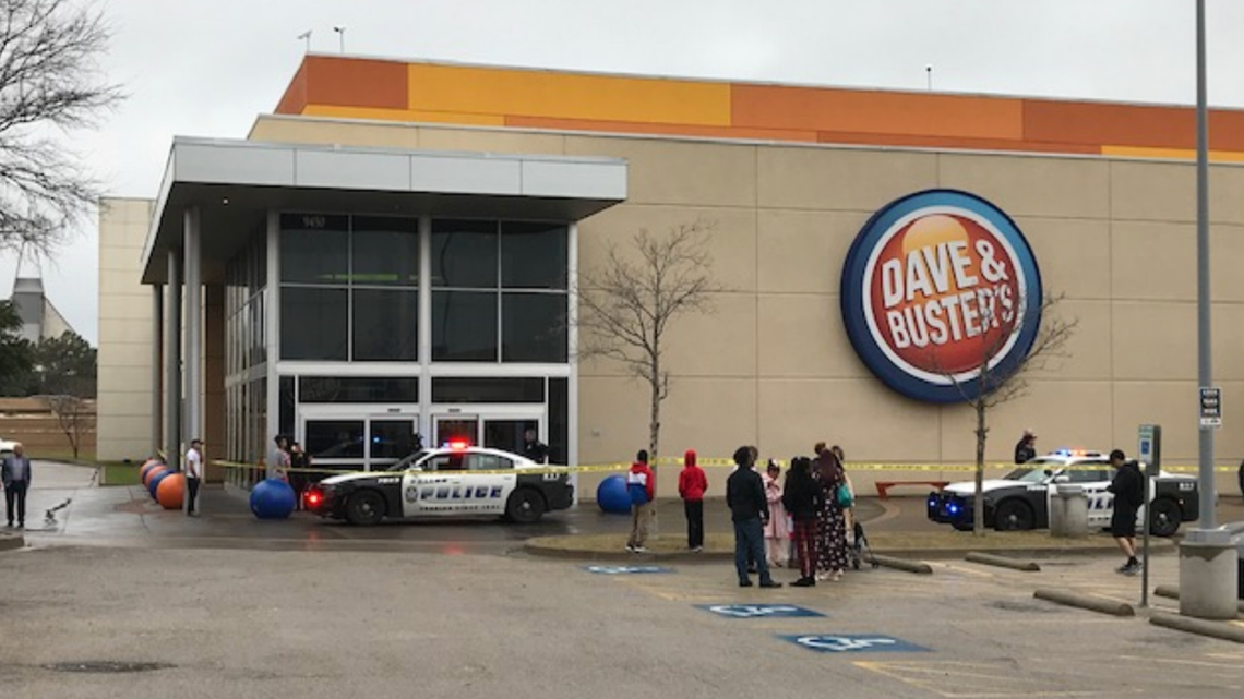 Suspects fires gun at Dave & Buster's in Dallas, police sources say