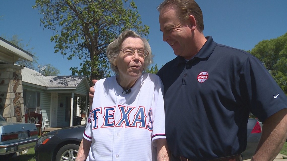 WFAA Rewind: The Rangers' first home opener in Texas in 1972 