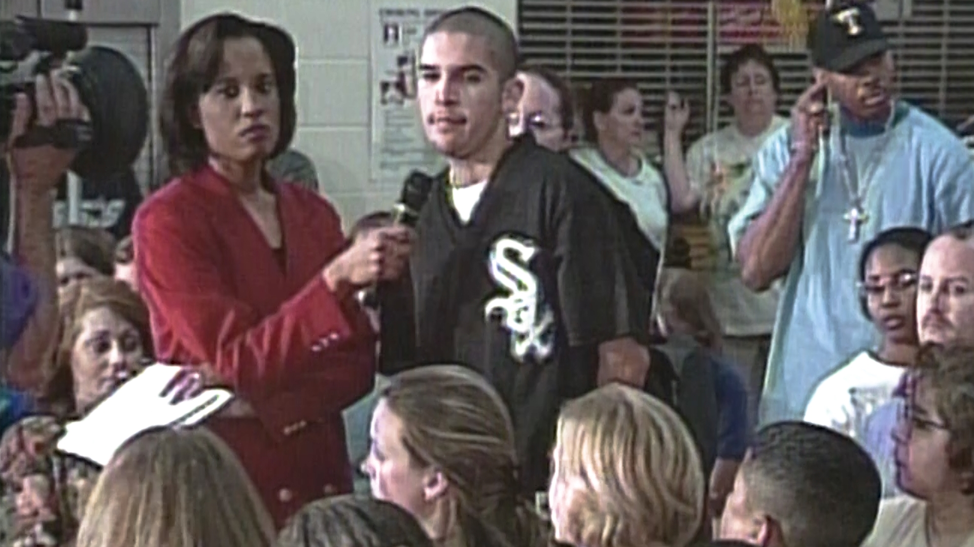 Watch WFAA's coverage of a gathering where the hosts take questions from Texas teenagers on April 26, 1999.