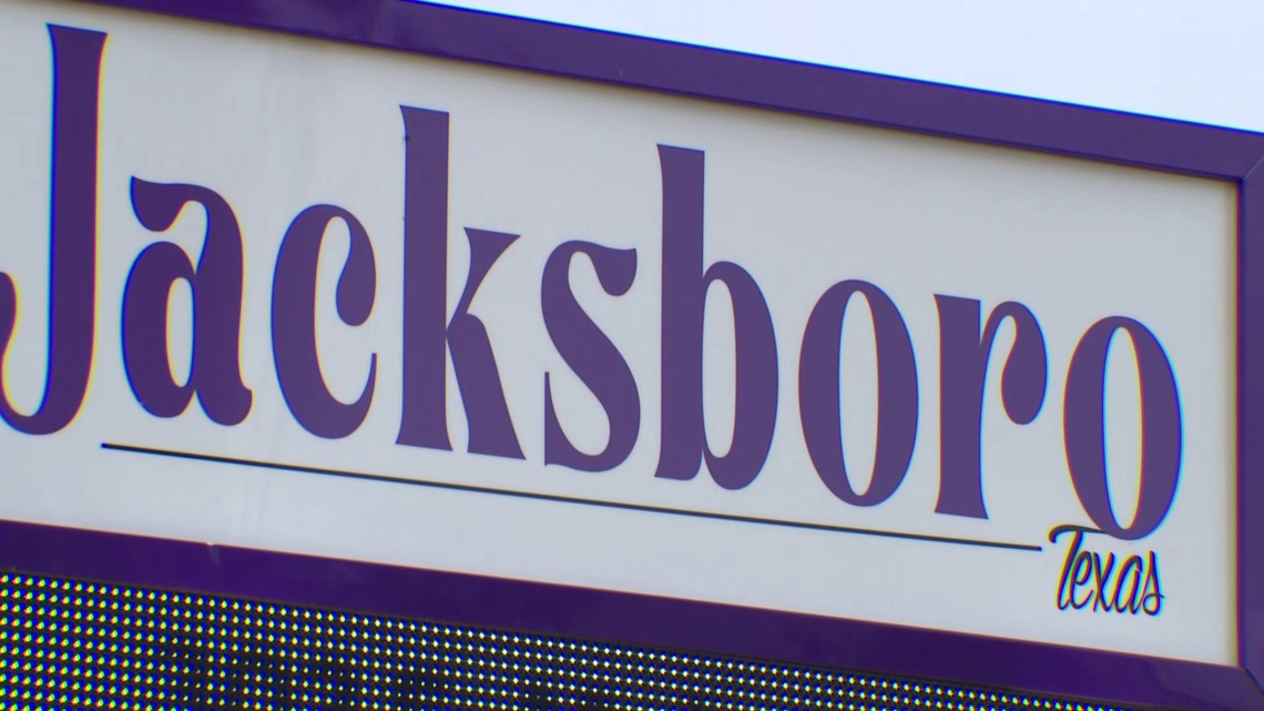 Jacksboro Tigerette softball team self-reports UIL violation after internal review, officials say