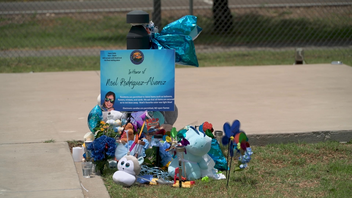 Everman mourns with stuffed animals and light blue: A community gathers for Noel Rodriguez-Alvarez