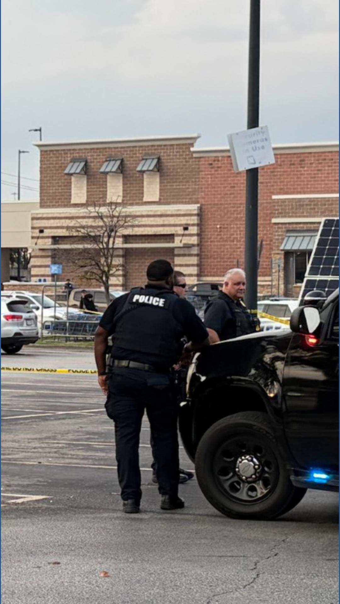 Shooting at Dallas Walmart leaves 2 injured, shooter found dead of self ...