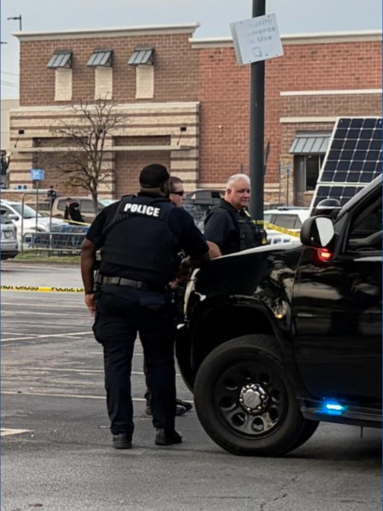 Shooting at Dallas Walmart leaves 2 injured, shooter found dead of self ...