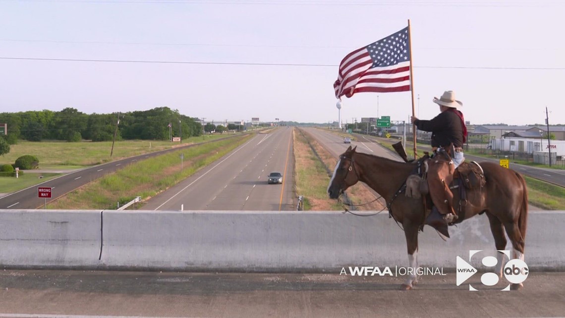 Every Sunday, this Ellis County cowboy waves at drivers from an I-45  overpass atop his horse to spread happiness